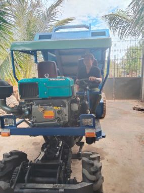 Giao máy bấm ống thuỷ lực về Gia Lai
